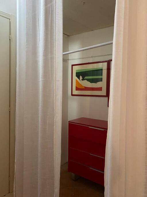 Apartamento La Casa Nel Borgo Angera Exterior foto